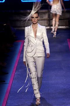 Look 14